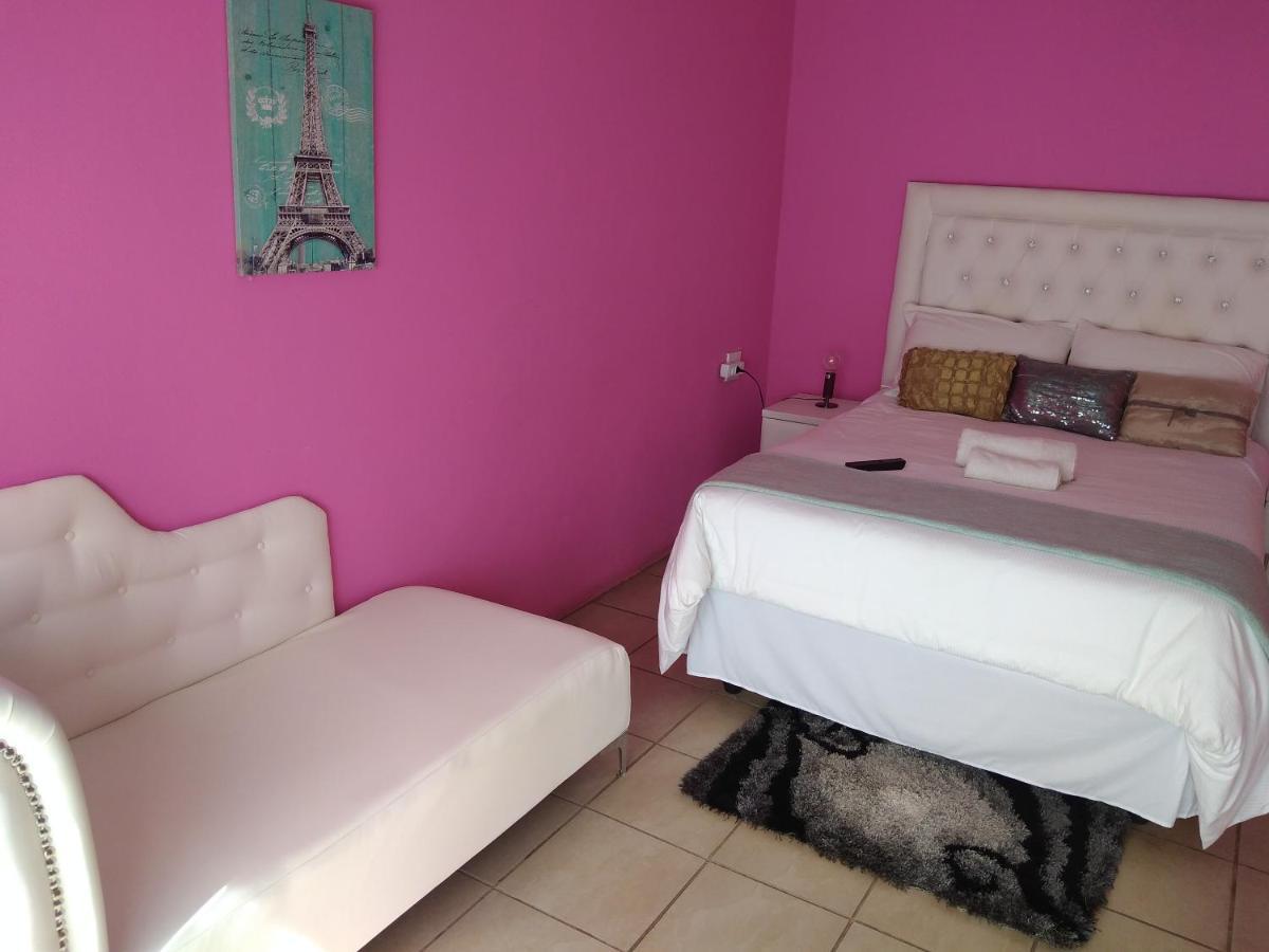 Twilight Breeze Lodge Phuthaditjhaba Eksteriør billede